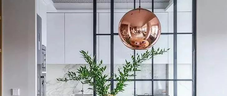 設(shè)計師只醉心于設(shè)計是沒錢途的？！